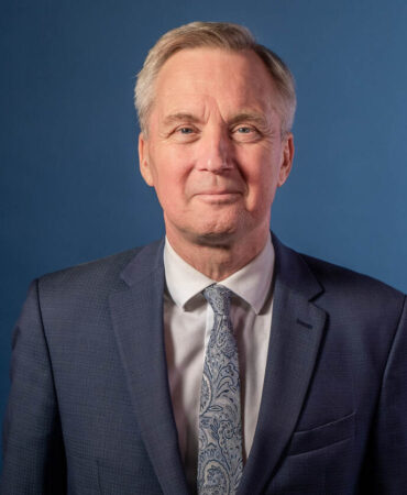 Eric van der Burg. 3