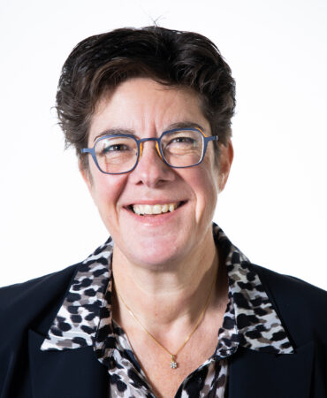 Jacqueline van den Hil. 1